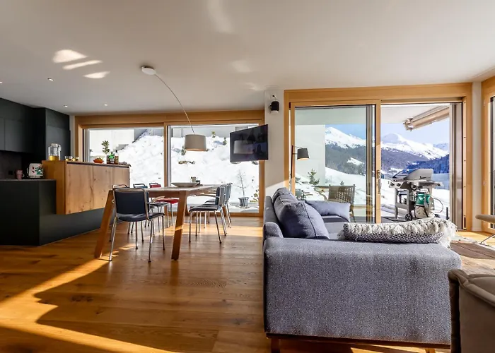 New Modern 4br With Mountain Views In Villa *