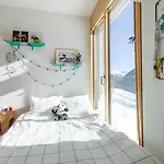 New Modern 4br With Mountain Views In *