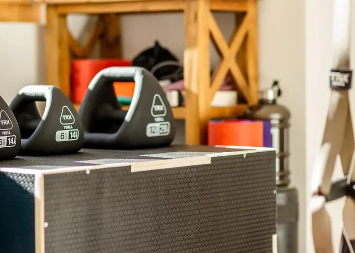 New Modern 4br With Mountain Views In Villa Davos